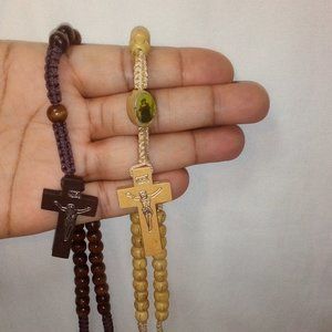 (2) Wooden Rosary Beads: Necklaces. Brown and Cream. Unisex